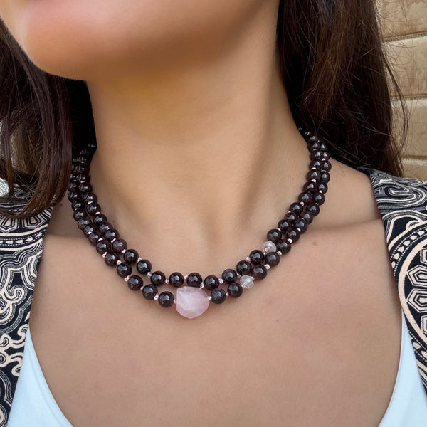 سبحة 99 حباية من احجار الجرانت الطبيعى مع مزيج من 3 احجار الرو روز كوارتز