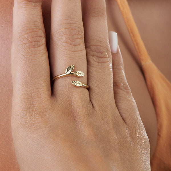 18K Opened Leaves Yellow Gold Ring - K-R149G