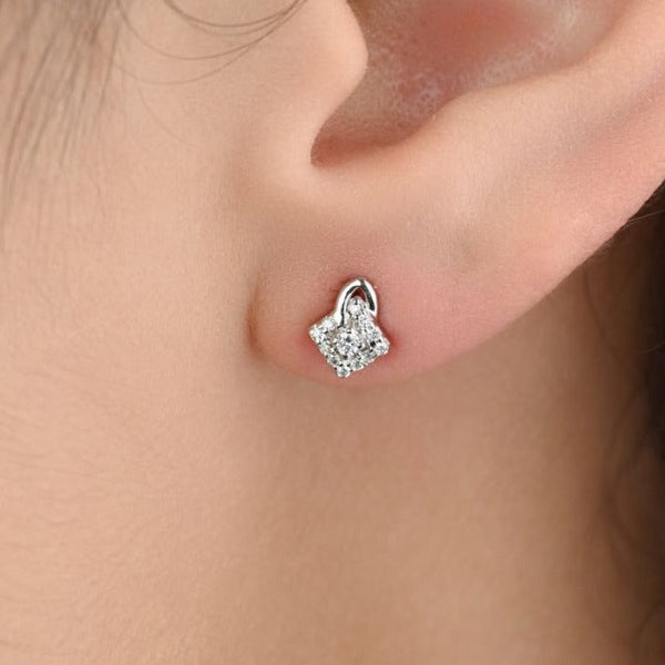 Rhombic shape Stud in 18k White gold - P2428