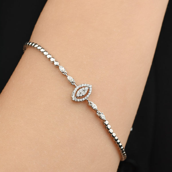 Oval Shapped Diamond Bracelet  in 18k White gold - S-X110B