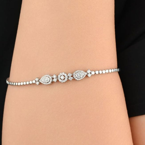 Elegant bracelet with two pearl diamonds and one round diamond - S-X112B