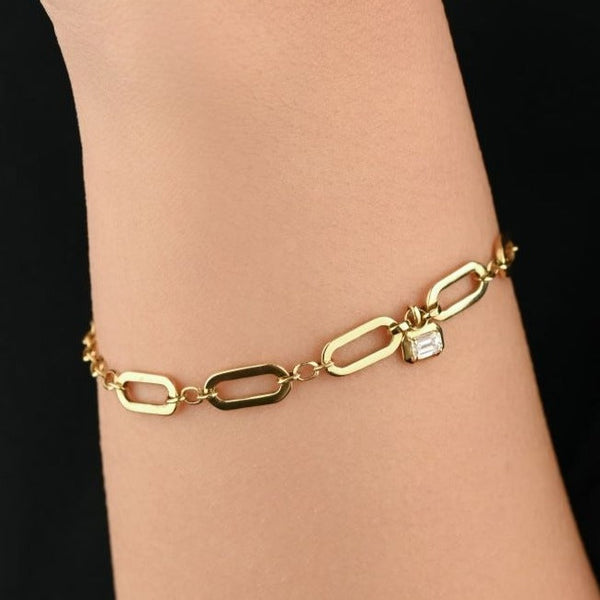 Unique gold bracelet with distinct center 18K Rose gold diamond - S-X118B