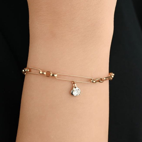 Timeless irregular gold bracelet with a diamond-shaped piece in 18K Rose Gold - S-X119B